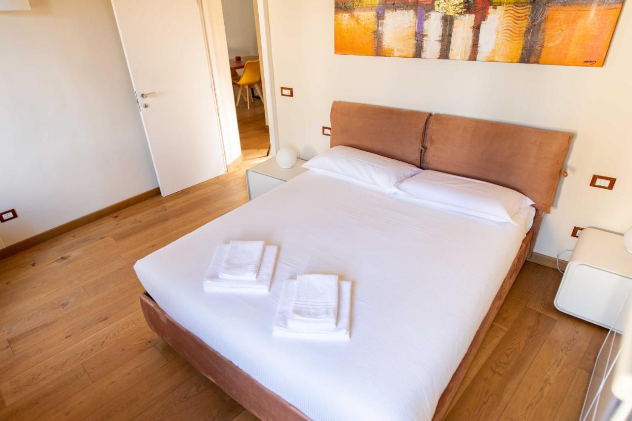 Modern, Bright Near Boboli Gardens & Santo Spirito - Homeunity Florence Exterior photo