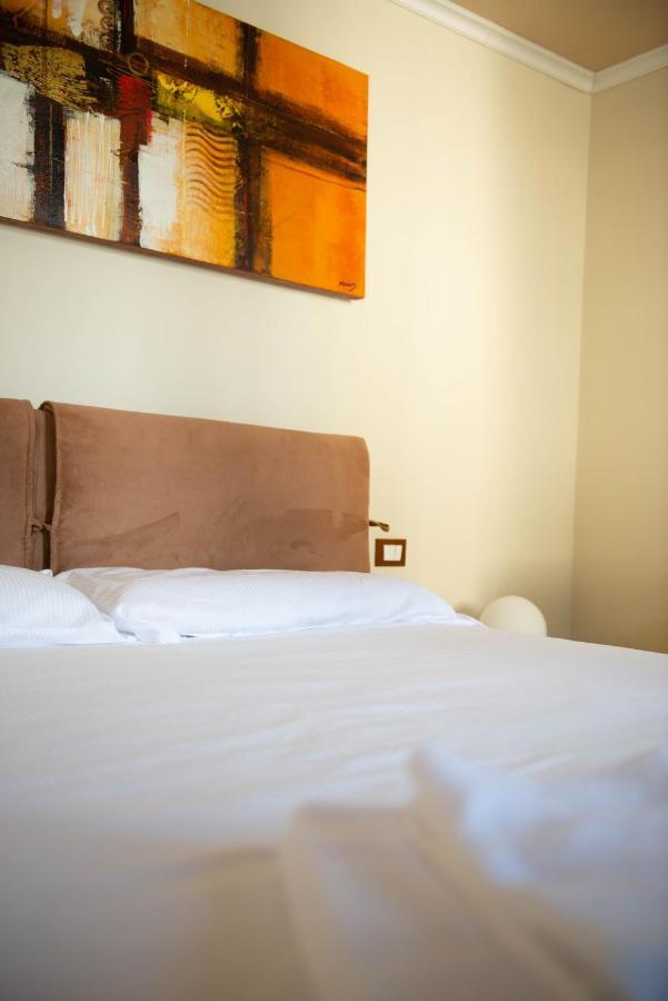 Modern, Bright Near Boboli Gardens & Santo Spirito - Homeunity Florence Exterior photo