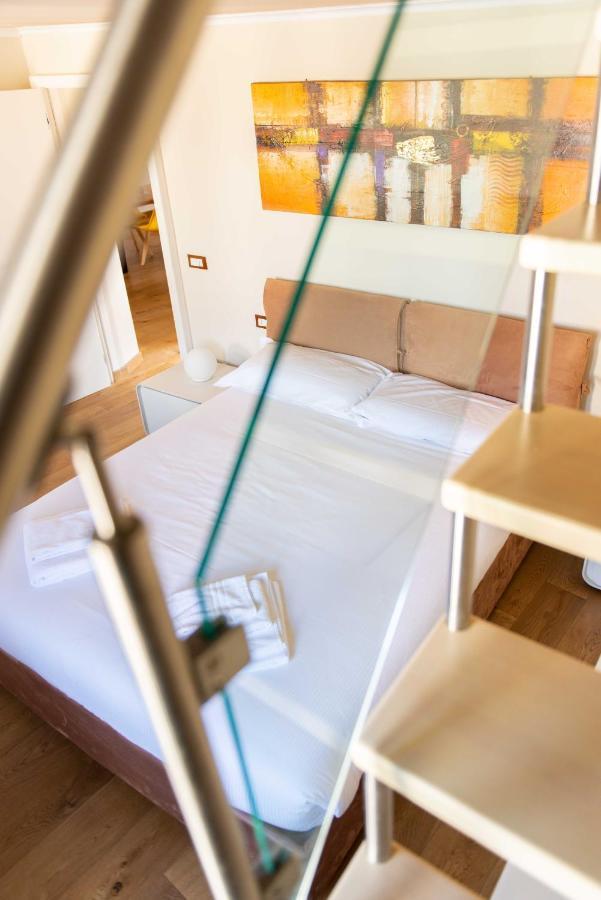 Modern, Bright Near Boboli Gardens & Santo Spirito - Homeunity Florence Exterior photo